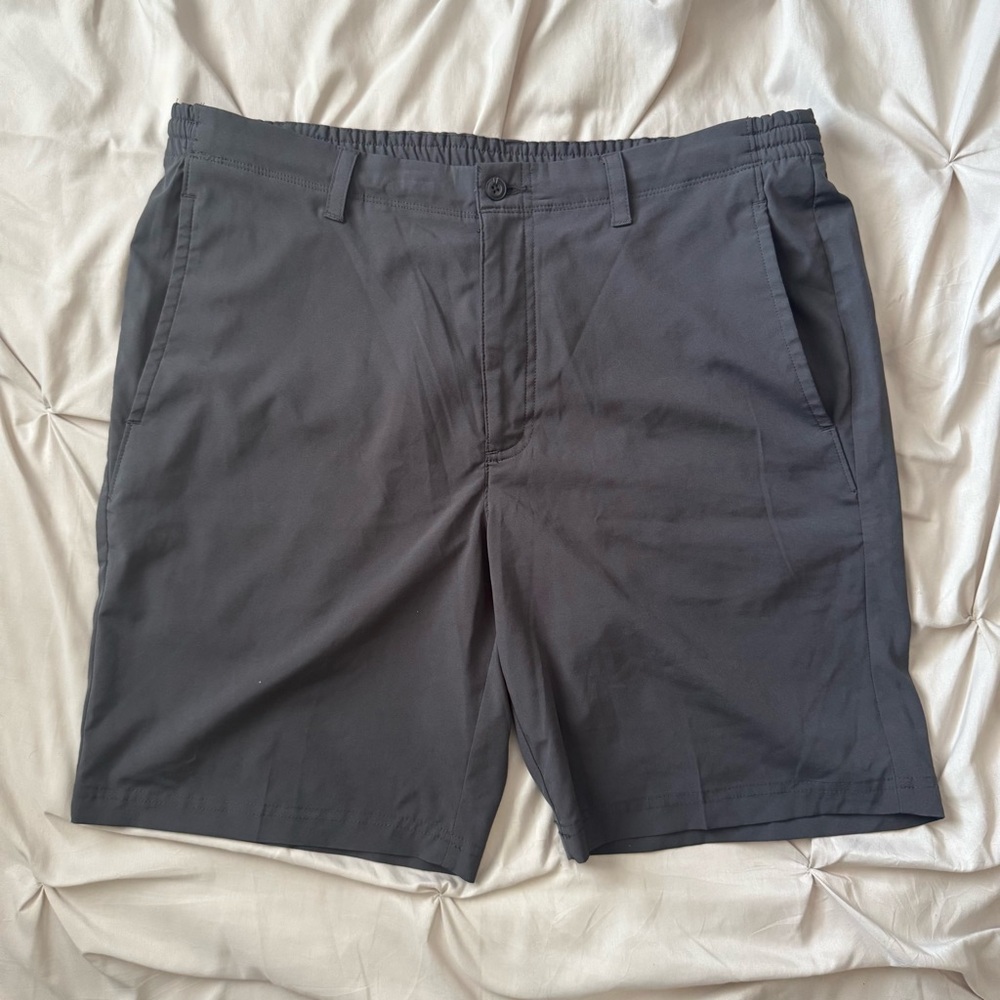 PGA TOUR Men's Golf Shorts Black Performance Stretch Size 36 Classic‎ Fit